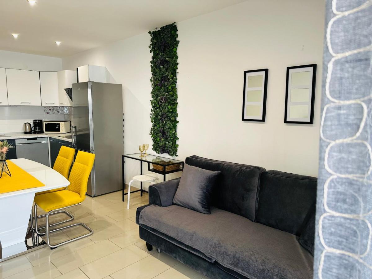 Mutogras Apartment Podstrana